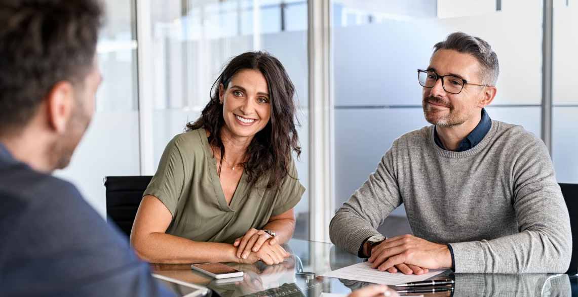 advisor-clients-meeting